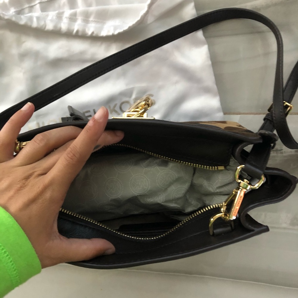 Michael Kors Purse - Picture 5 of 5